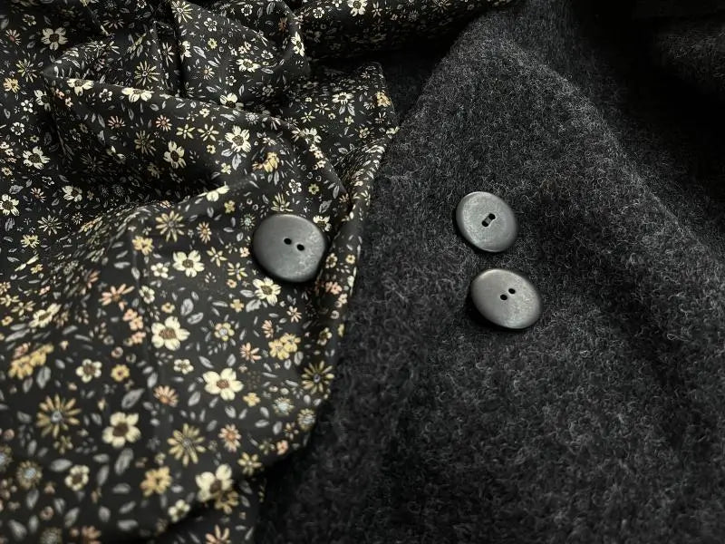 Bio Baumwolle Blumen Vintage Scandi Fleur schwarz