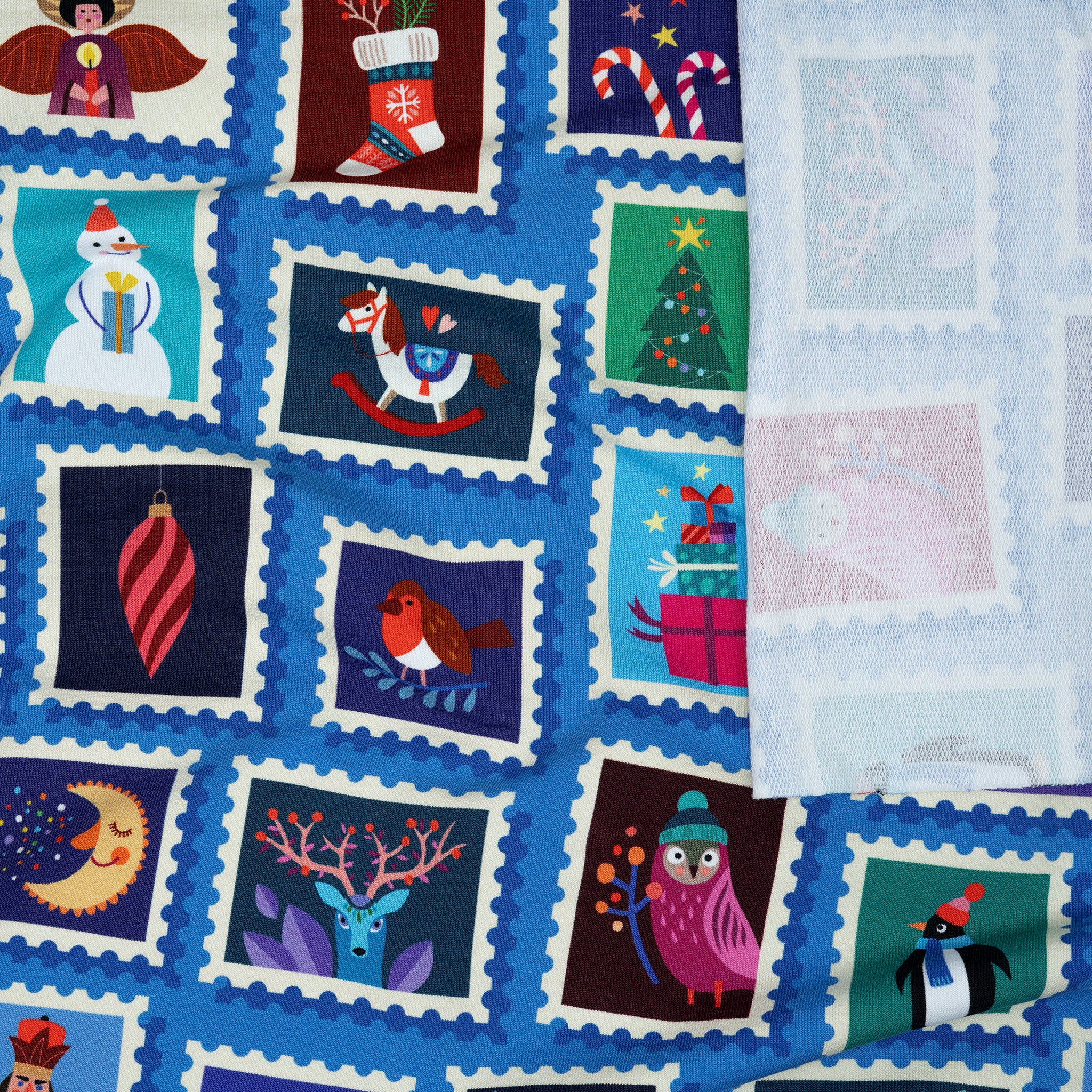 Bio French Terry Hamburger Liebe Christmas On Stamps Hellblau | Stoffwerk