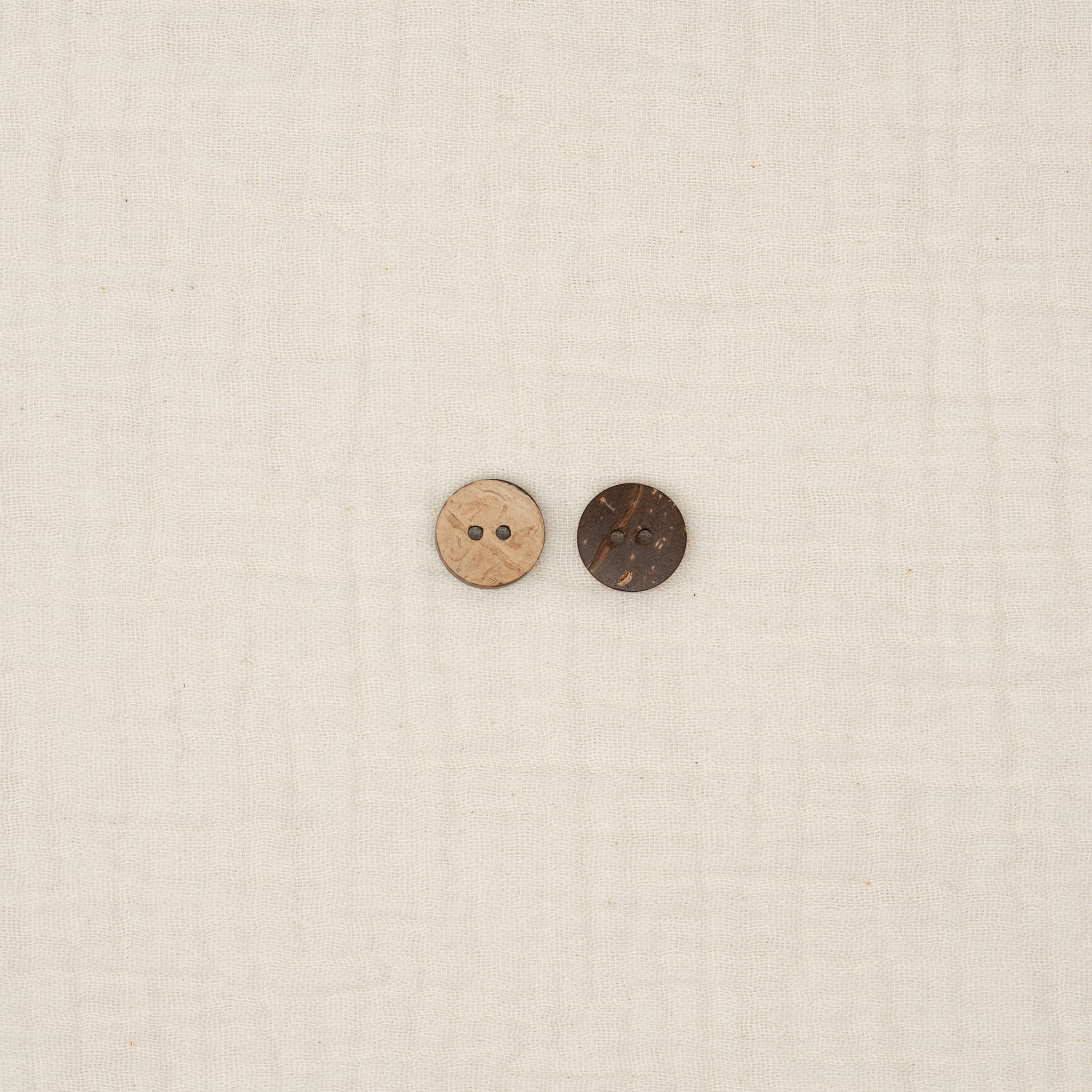 [106804] Bio Holzknopf Kokosnuss Innenseite Beige Braun (14 mm)