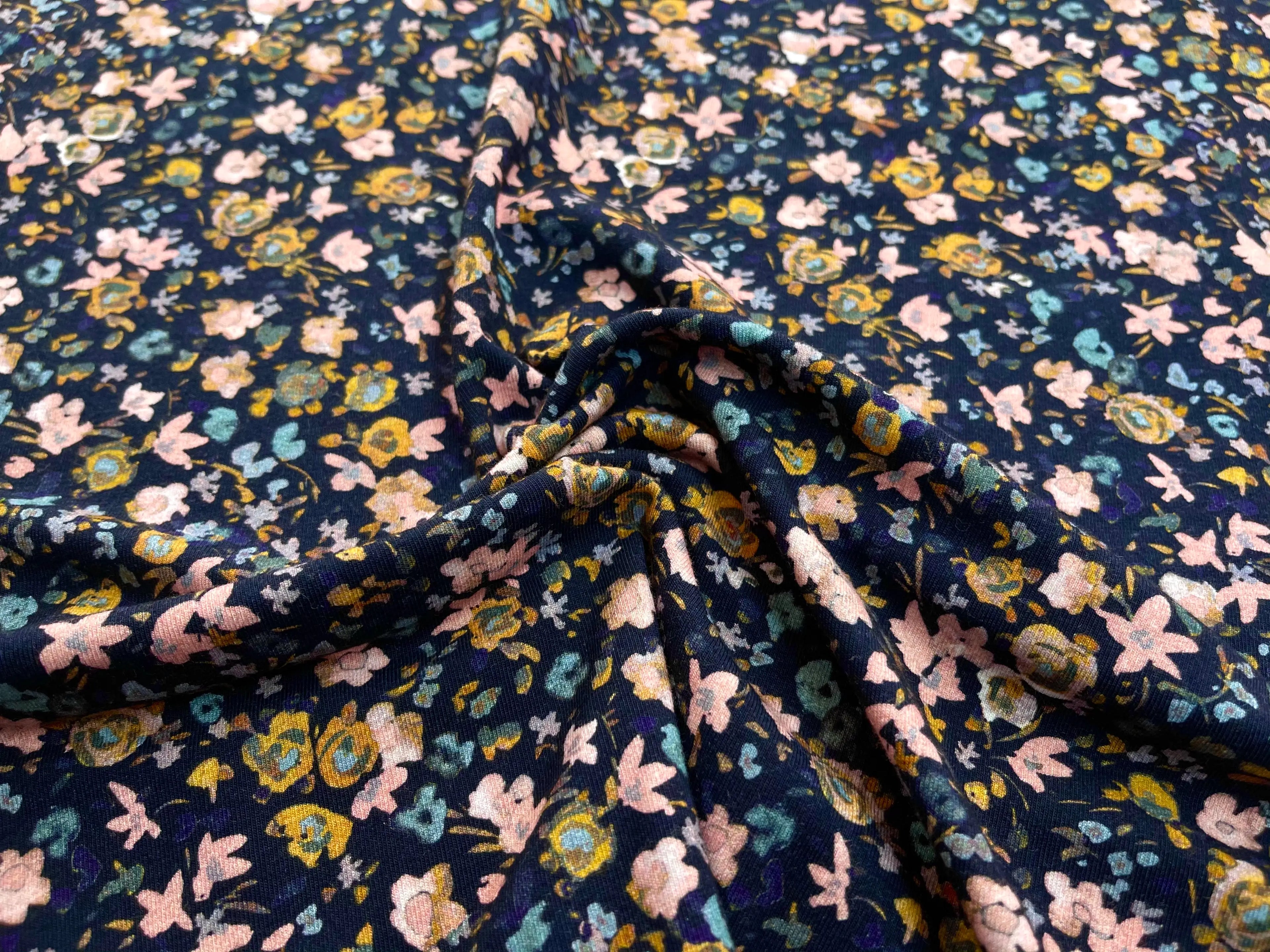 Bio Jersey wilder Blumengarten marineblau