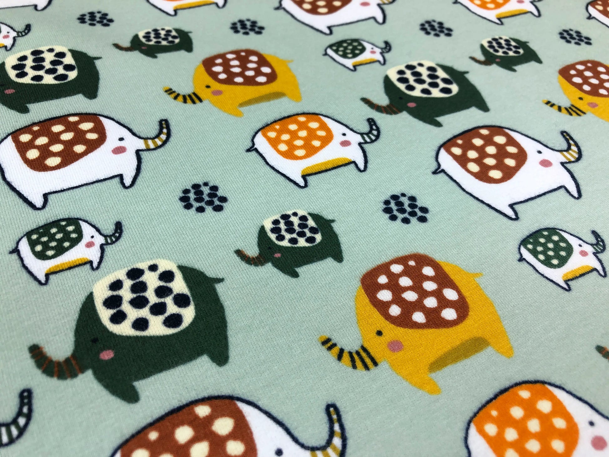 Bio Kuschelsweat Elefant hellmint