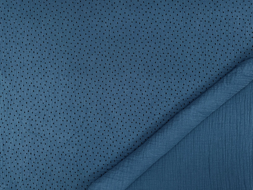 Bio Musselin Punkte dusty indigo