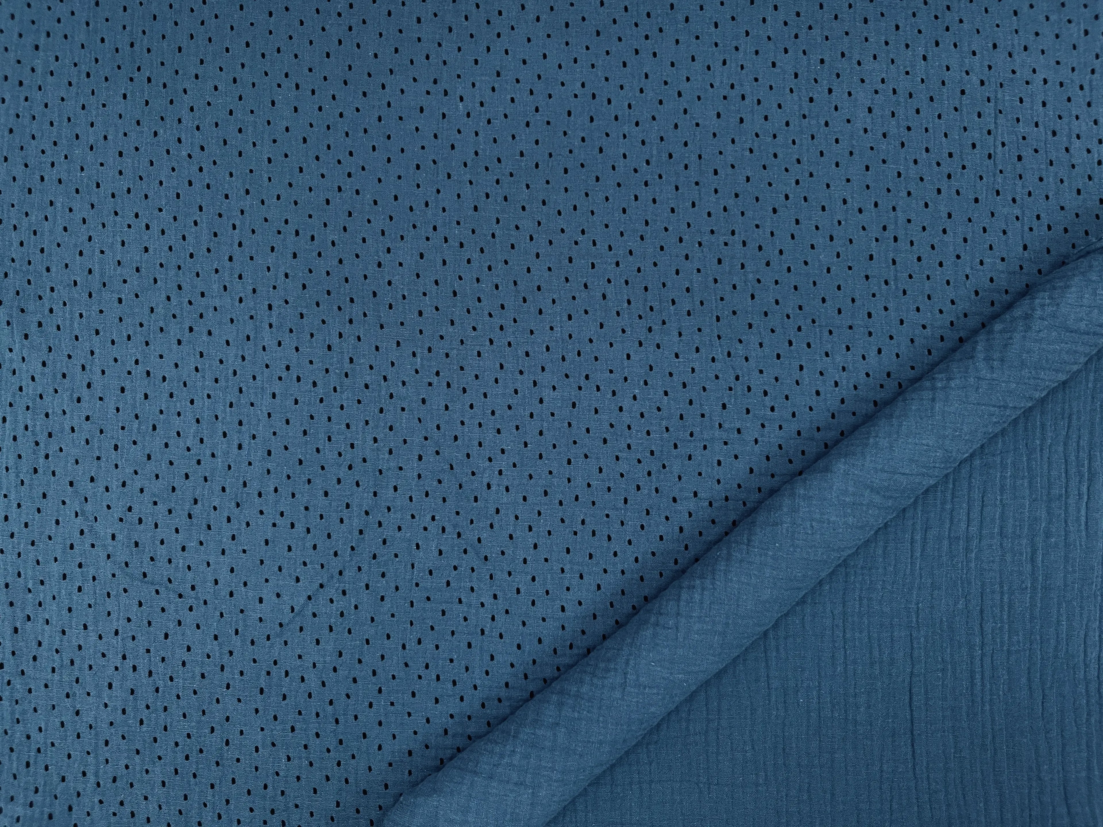 Bio Musselin Punkte dusty indigo