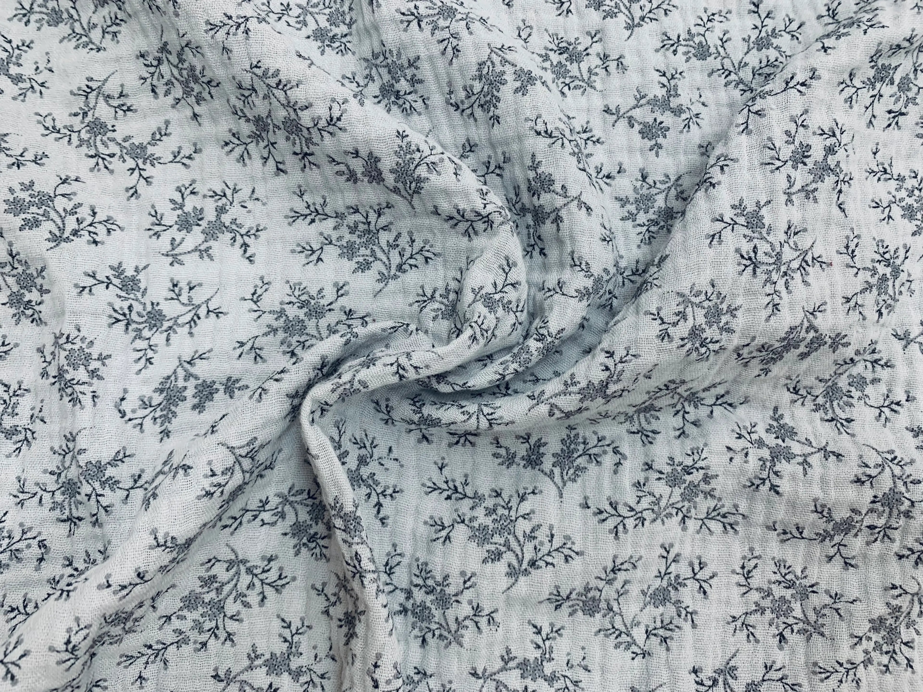 Bio Musselin Romantic Flower helles blau grau