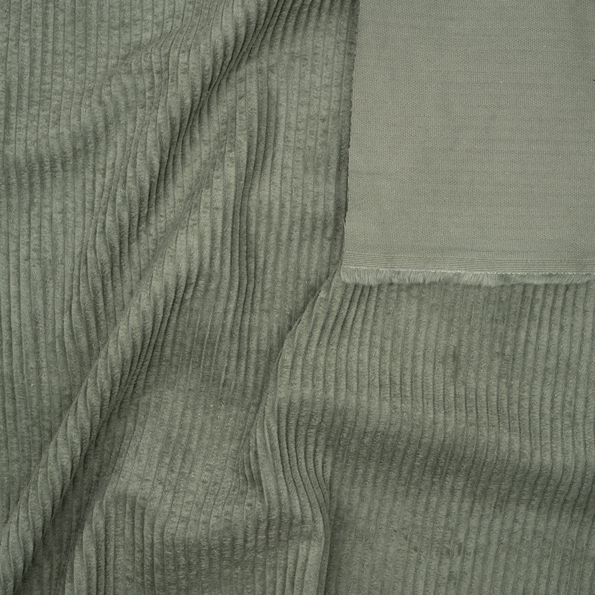 Breitcord Gewaschen Rauchgrün