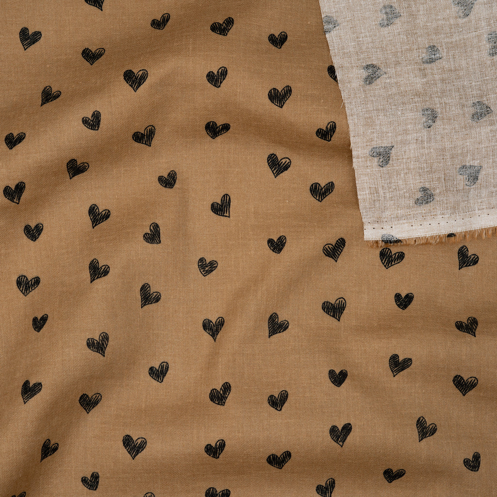 Eco Musselin Kleine Herzen Honigbraun | Stoffwerk