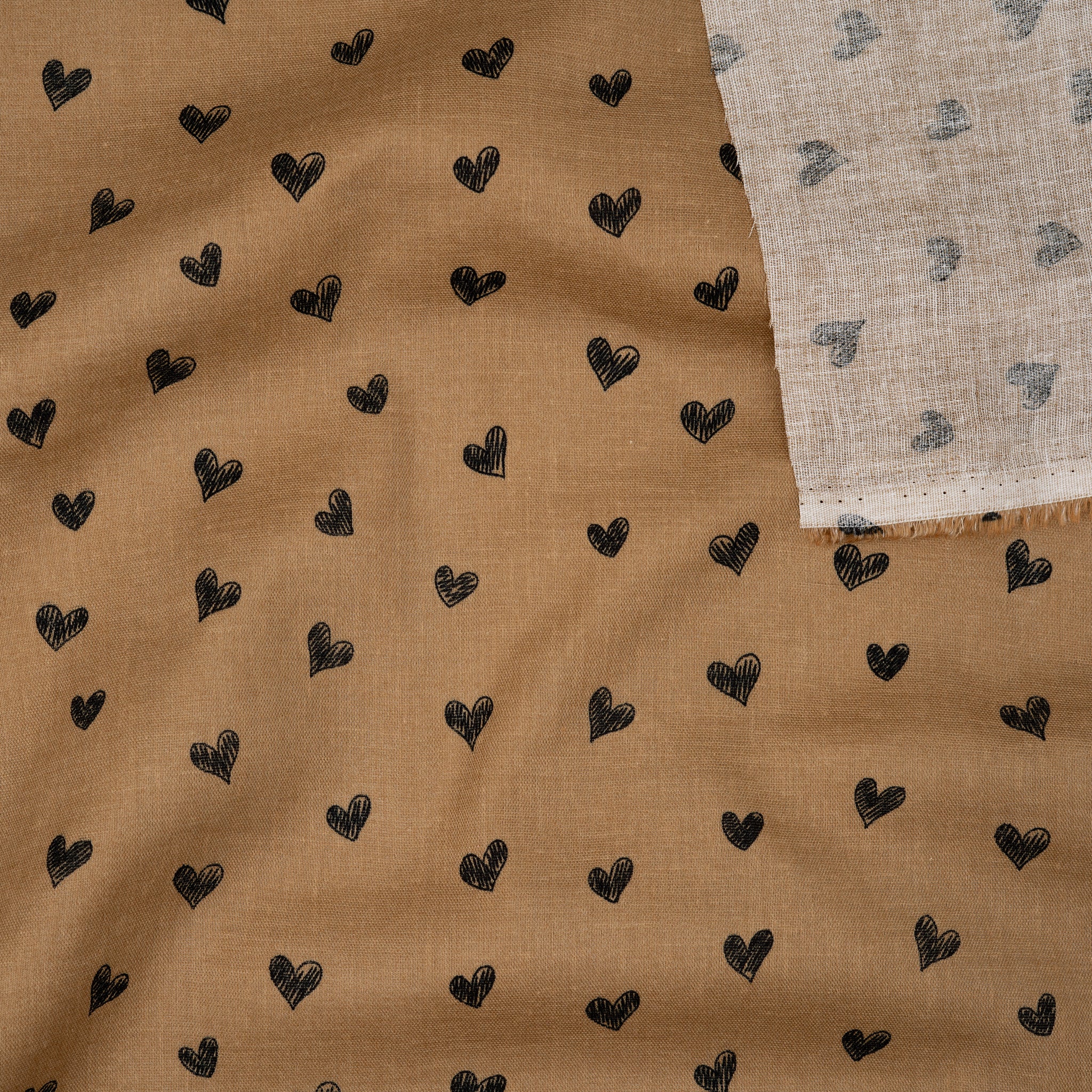 Eco Musselin Kleine Herzen Honigbraun | Stoffwerk