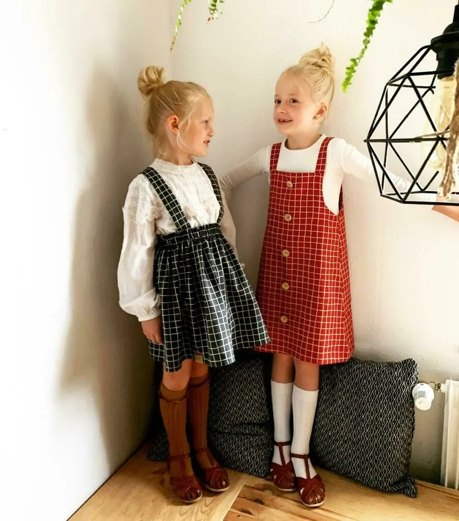 Schnittmuster Latzkleid Lotta