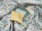 Viskose Blumenwiese dusty mint rauchgelb