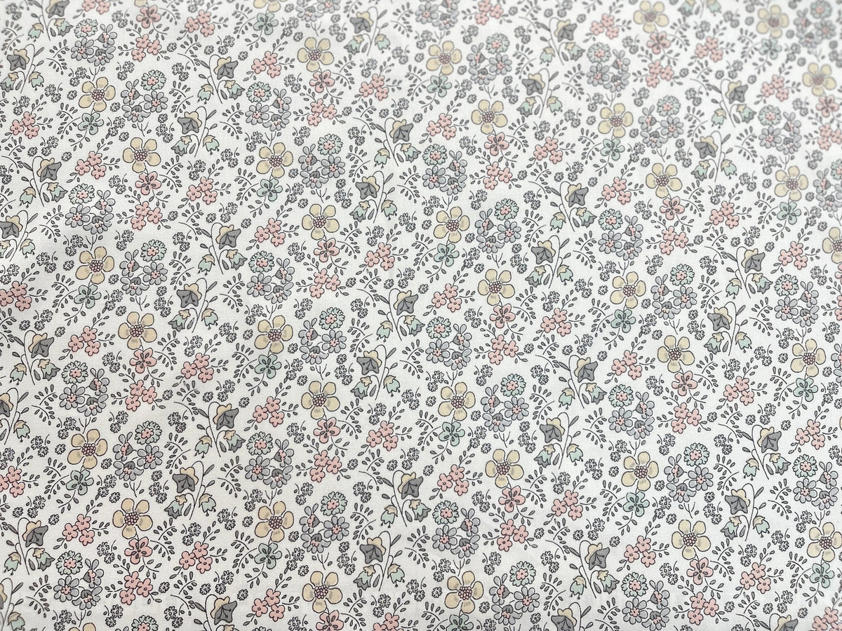 Viskose Pastellblumenwiese Mint Rosa Gelb | Stoffwerk